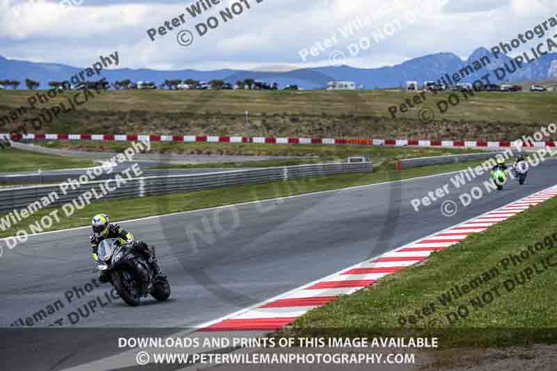 cadwell no limits trackday;cadwell park;cadwell park photographs;cadwell trackday photographs;enduro digital images;event digital images;eventdigitalimages;navarra;no limits trackdays;peter wileman photography;racing digital images;trackday digital images;trackday photos